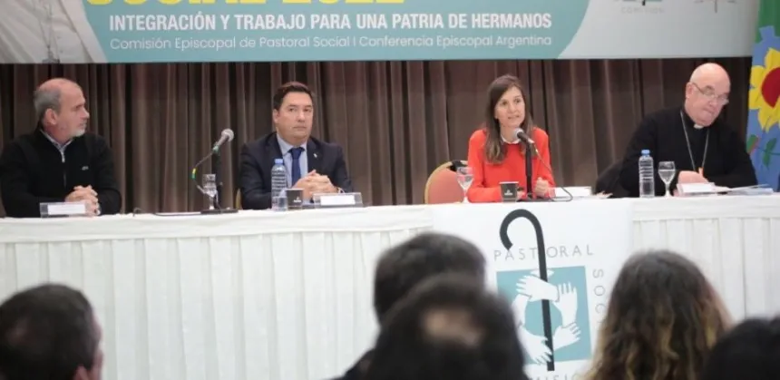 Raverta participó de la Semana Social de la Iglesia en General Pueyrredon. Noticia de Región Mar del Plata