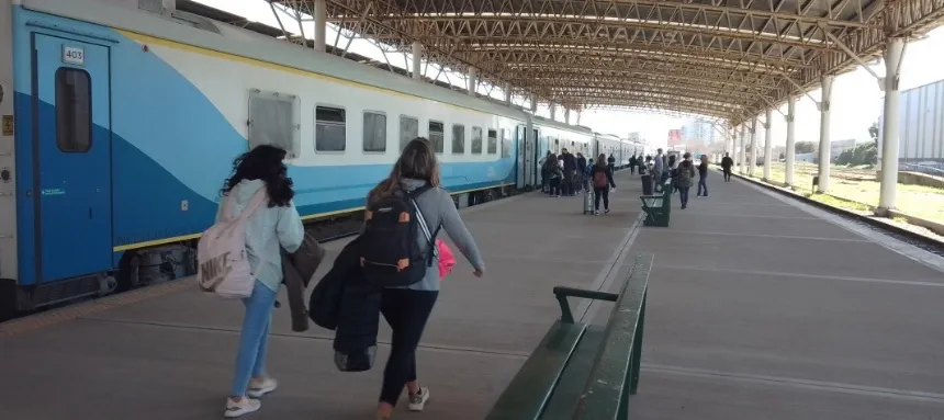 Noticias de Mar del Plata. Se agotaron los pasajes de tren de larga distancia para Semana Santa
