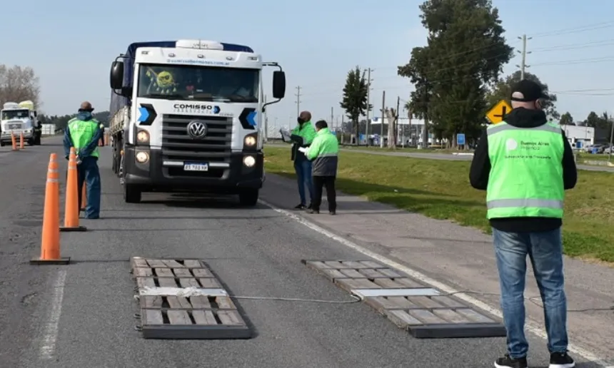 Noticias de Regionales. Transporte bonaerense y AFIP acuerdan intensificar el control de peso en camiones