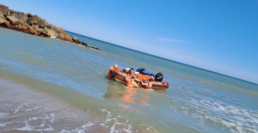 Noticias de Miramar. Un kayakista fue rescatado del mar por prefectura en Miramar
