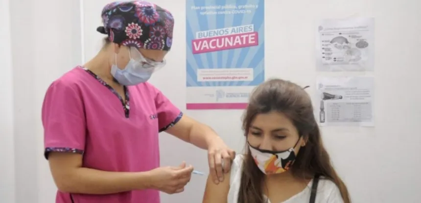 Comienzan a aplicar las vacunas bivalentes en la Provincia en Regionales. Noticia de Región Mar del Plata