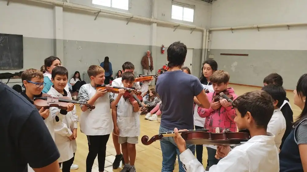 Noticias de Balcarce. Concierto pedagógico de la Orquesta Escuela Infanto-Juvenil