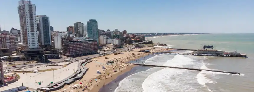 Noticias de Turismo. Durante el fin de semana largo llegaron más de 160 mil turistas a Mar del Plata