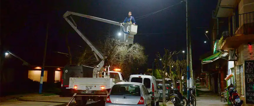 Noticias de Mar del Plata. El Municipio avanza con la renovación a LED del alumbrado público en la ciudad