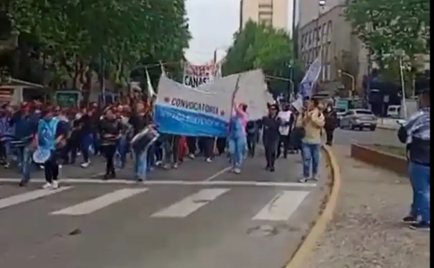 Noticias de Mar del Plata. El Municipio marplatense denunció ante la Justicia el corte de tránsito realizado por manifestantes