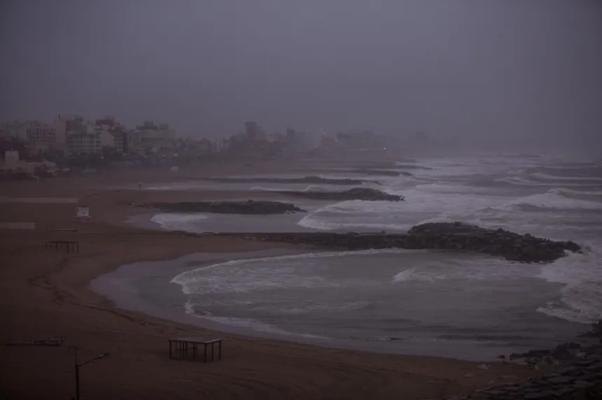 El Municipio reitera las medidas preventivas ante el Alerta Meteorológico en General Pueyrredon. Noticia de Región Mar del Plata