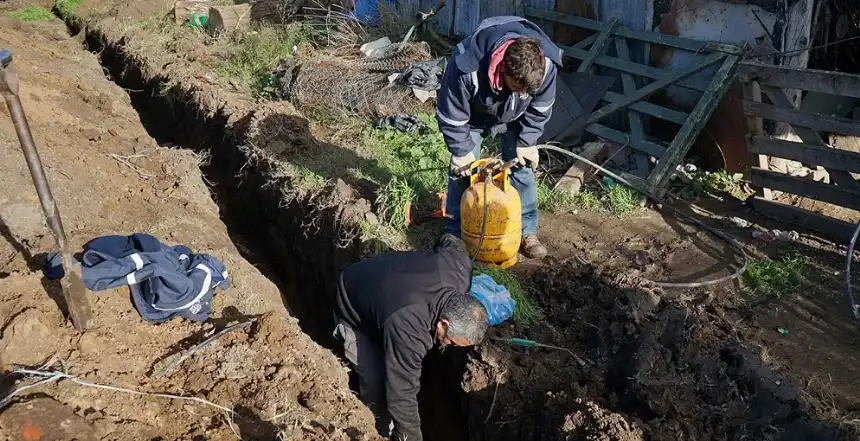 Noticias de Necochea. Eliminan ramales de agua clandestinos en Quequén