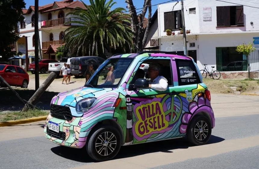 Noticias de Villa Gesell. Gesell, el primer municipio de la región en incorporar un auto eléctrico