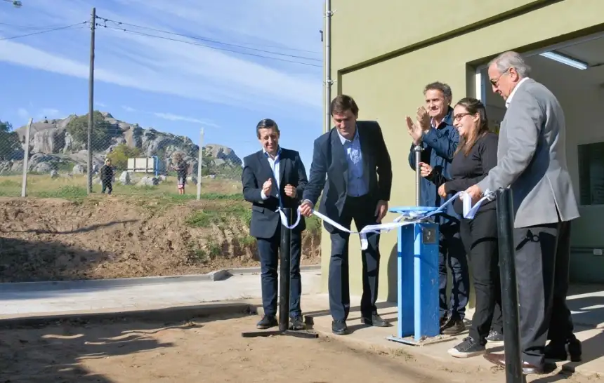 Noticias de Tandil. Inauguraron la Cisterna de abastecimiento de agua para el Barrio La Movediza