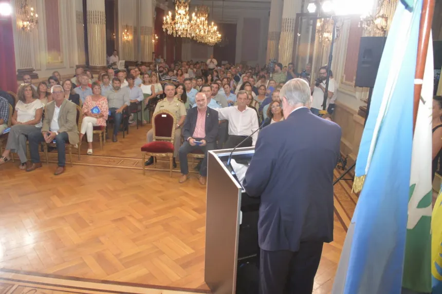 Presentaron cronograma de actos oficiales para celebrar el Bicentenario en Tandil. Noticia de Región Mar del Plata