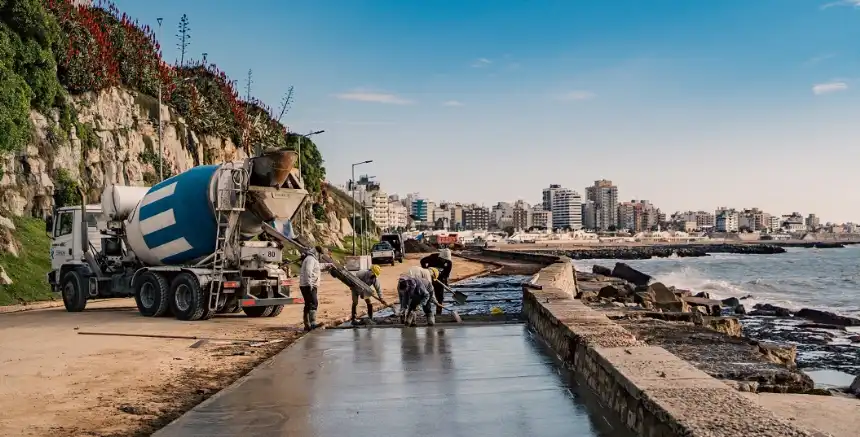 Noticias de Mar del Plata. Avanzan las obras de renovación en el paseo costero de Mar del Plata