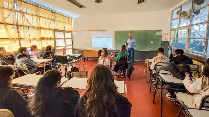 Noticias de Mar del Plata. Continúan con las capacitaciones sobre seguridad vial en escuelas