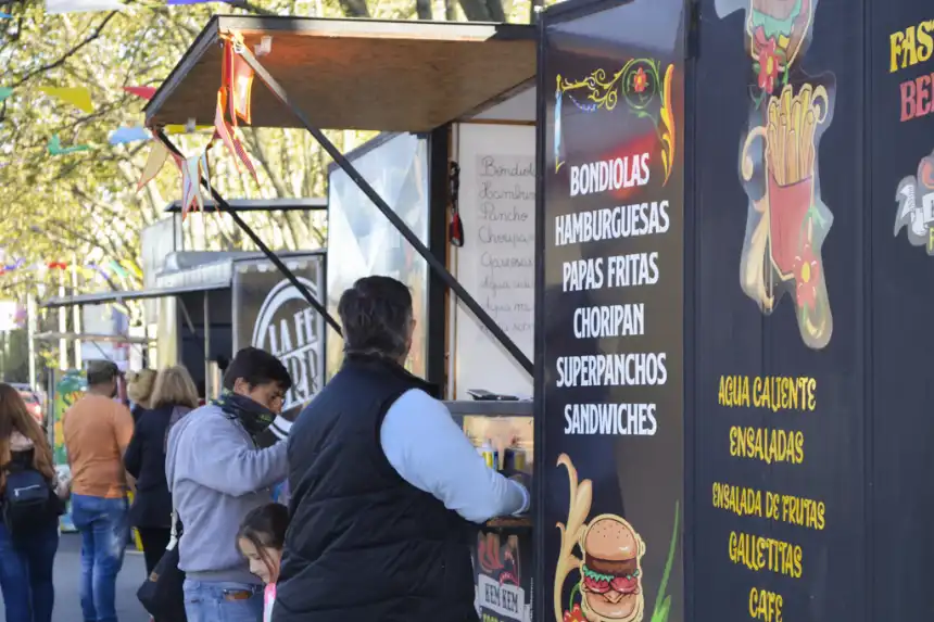 Noticias de Necochea. Convocan comerciantes para el corredor gastronómico por aniversario de Neocchea