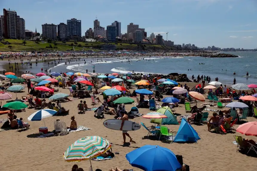 Noticias de Turismo. Dieron a conocer la cantidad de turistas que llegaron a Mar del Plata en enero