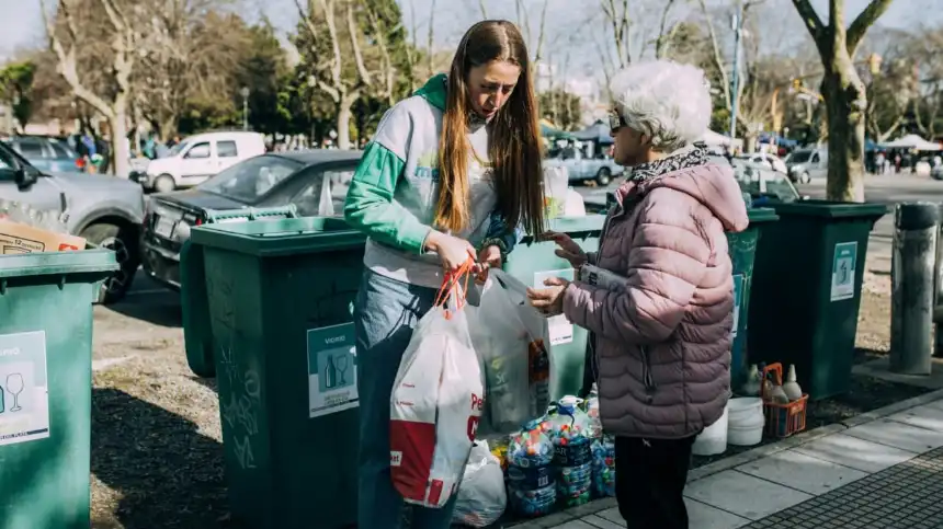 Noticias de Tandil. El Mercado Alimenticio Barrial acercó los productos locales a los vecinos del barrio Palermo