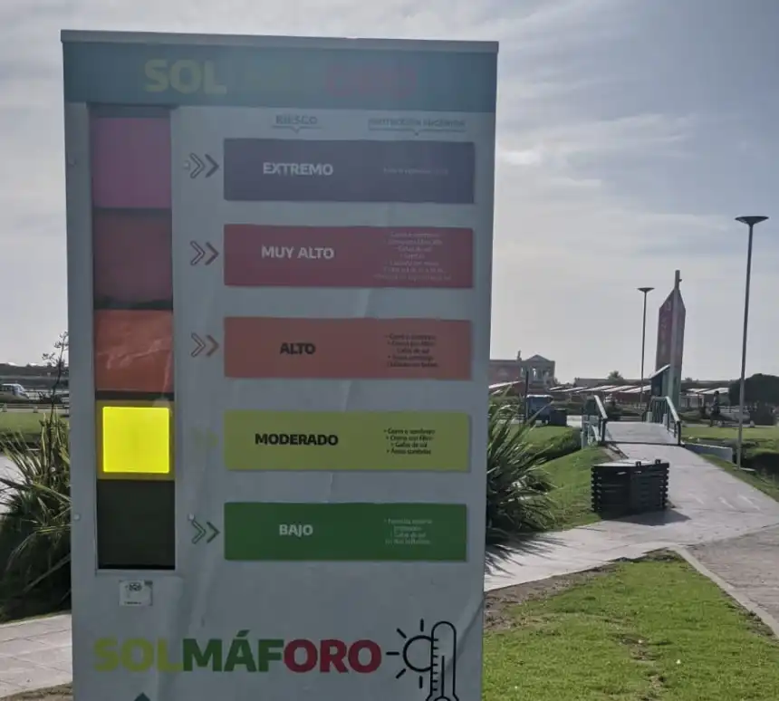 Noticias de Mar del Plata. El Solmáforo la nueva herramienta para cuidarse del sol en Punta Mogotes