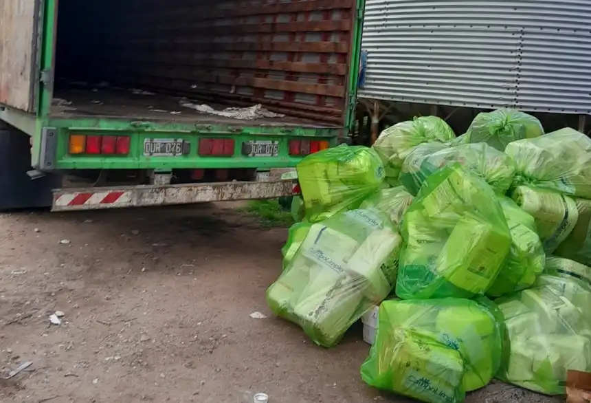 Noticias de Necochea. Exitosa recolección de envases vacíos de fitosanitarios en Juan N. Fernández Noticias de Necochea. Exitosa recolección de envases vacíos de fitosanitarios en Juan N. Fernández