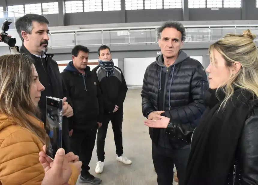 Noticias de Miramar. Katopodis recorrió el Natatorio de Miramar de cara a las obras de reparación