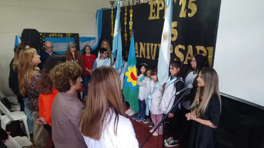 Noticias de Balcarce. La Escuela Primaria 25 celebró su 75 aniversario