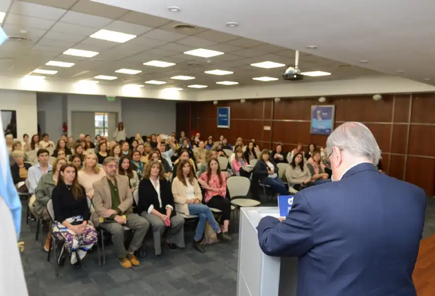 Noticias de Tandil. Lunghi inauguró formalmente el 6° Congreso de Gerontología