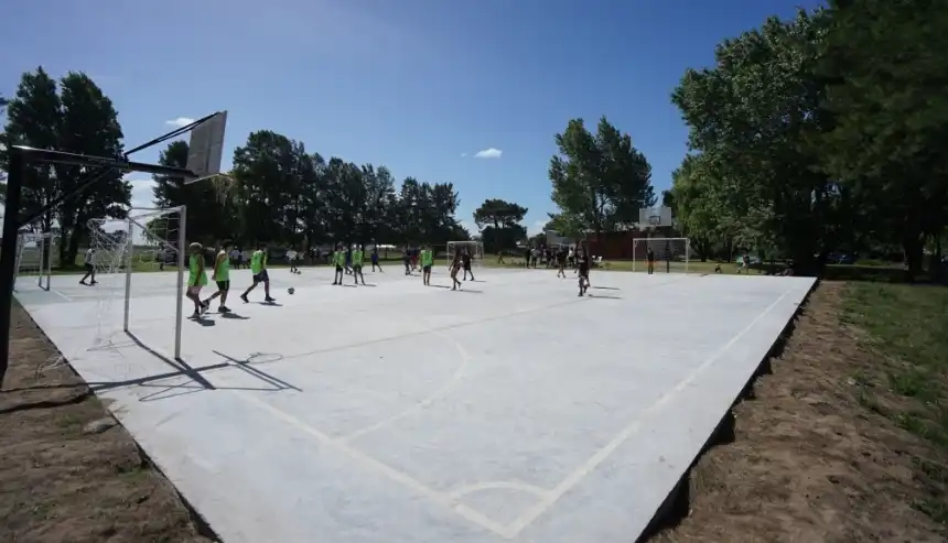 Noticias de Villa Gesell. Nuevo playón deportivo en Villa Gesell