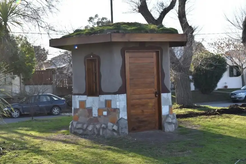 Noticias de Miramar. Se inauguró el baño sustentable de la Feria Verde de Miramar