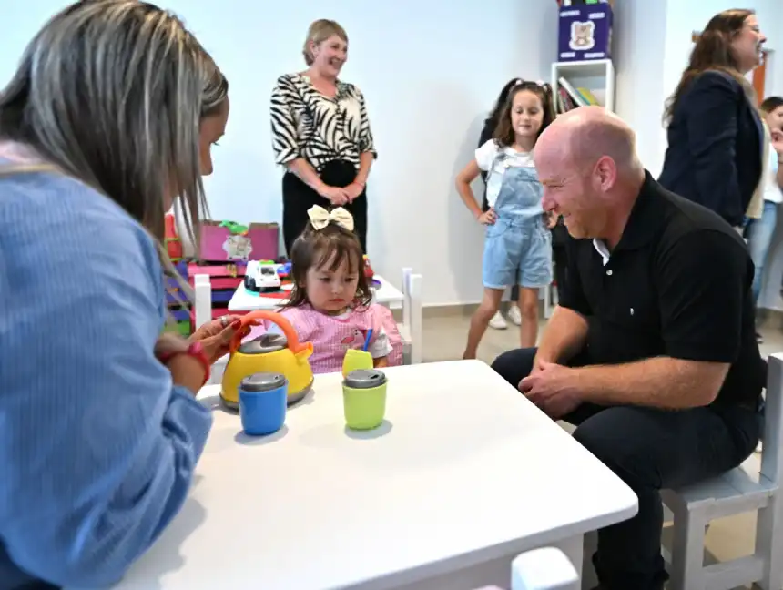 Noticias de Mar Chiquita. Wischnivetzky inauguró la ampliación del Jardín Maternal