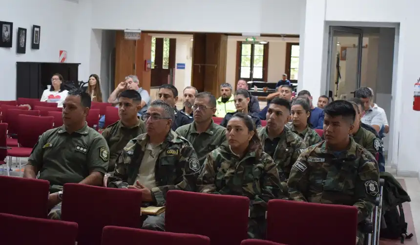 Noticias de Balcarce. Agentes de Balcarce se actualizan en procedimientos contravencionales