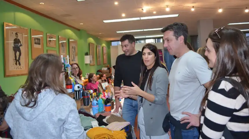Noticias de Necochea. Alrededor de 60 emprendedores participaron de la 2ª Expo Vacaciones de Invierno Noticias de Necochea. Alrededor de 60 emprendedores participaron de la 2ª Expo Vacaciones de Invierno