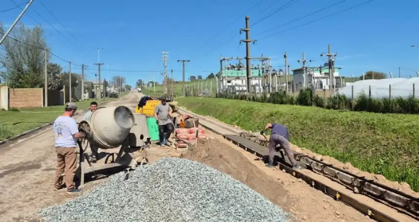 Noticias de Loberia. Avanza la construcción de cordón cuneta en San Manuel