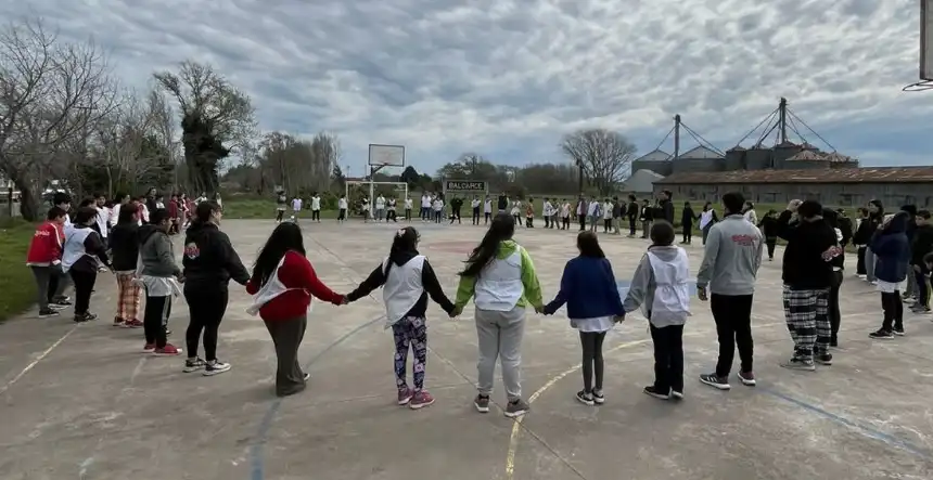 Noticias de Balcarce. Balcarce celebró la Semana del Derecho a Jugar con el impulso del Club Después del Cole Noticias de Balcarce. Balcarce celebró la Semana del Derecho a Jugar con el impulso del Club Después del Cole