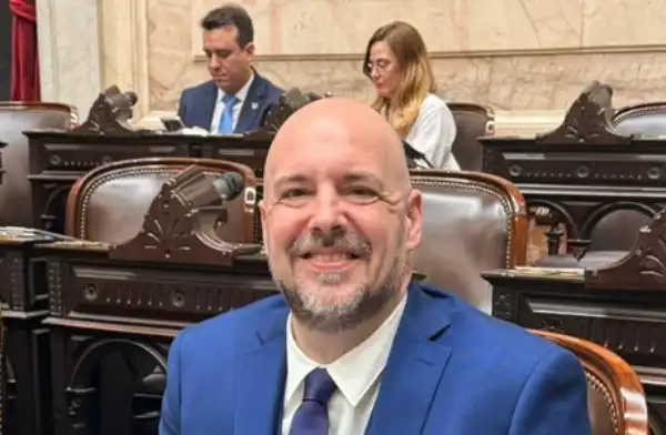 Regionales. Carrancio asumió como diputado y respaldó las reformas de Milei