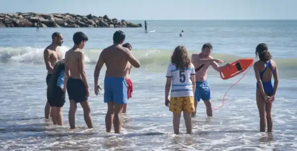 General Pueyrredon. El EMDER abrió la preinscripción al programa Guardavidas Junior 2026