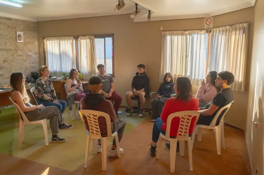 Noticias de Mar del Plata. El Espacio de Escucha Adolescente retoma sus encuentros en Catamarca 2921 Noticias de Mar del Plata. El Espacio de Escucha Adolescente retoma sus encuentros en Catamarca 2921