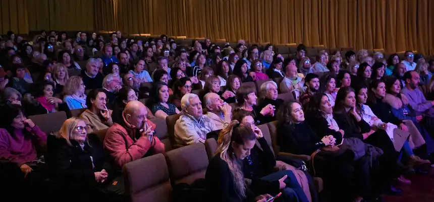 Noticias de Tandil. El Mayo Teatral celebró su 24° edición con más de 60 funciones Noticias de Tandil. El Mayo Teatral celebró su 24° edición con más de 60 funciones