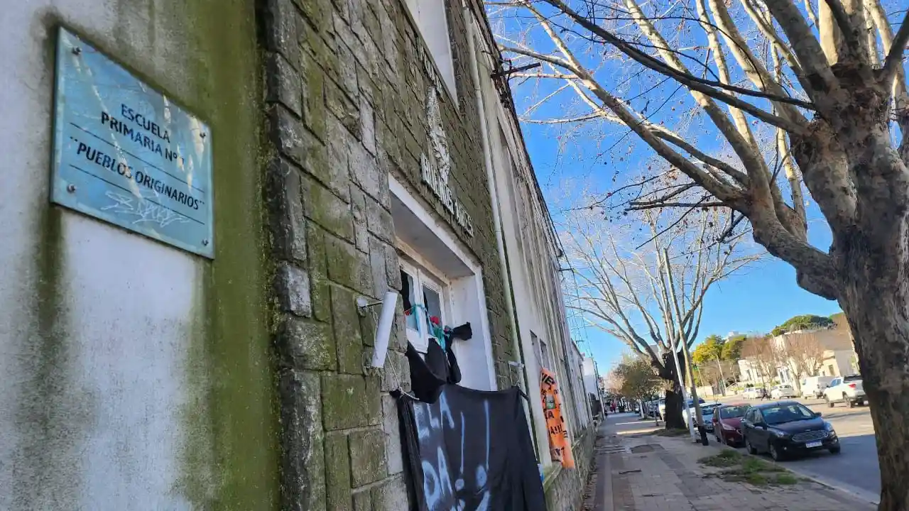 Noticias de Tandil. El Municipio adjudicó las obras de remodelación en el edificio de la Escuela 7 Noticias de Tandil. El Municipio adjudicó las obras de remodelación en el edificio de la Escuela 7