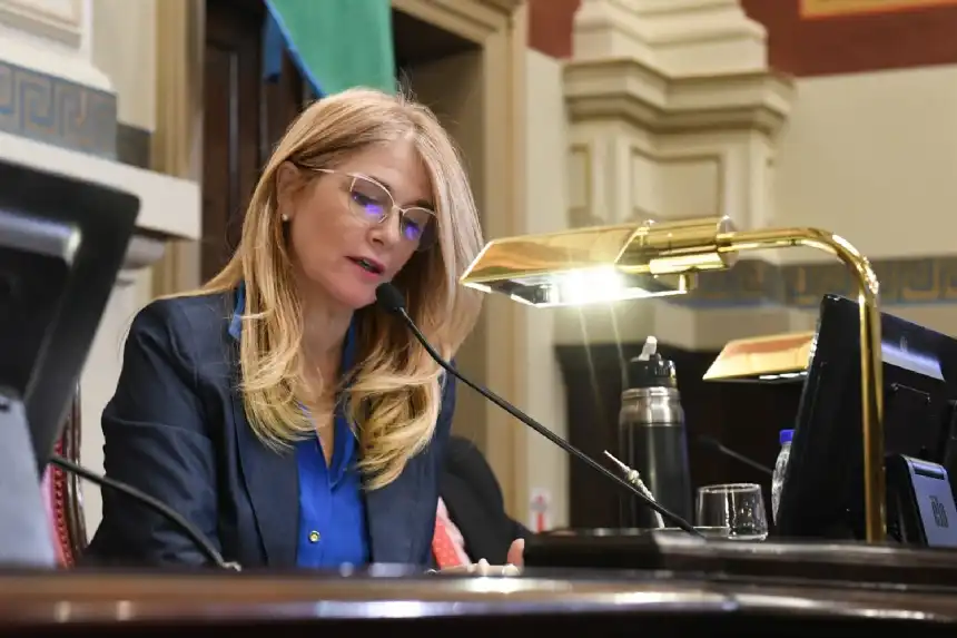 Noticias de Regionales. El Senado bonaerense aprobó pliegos para cubrir 131 vacantes en la Justicia Noticias de Regionales. El Senado bonaerense aprobó pliegos para cubrir 131 vacantes en la Justicia