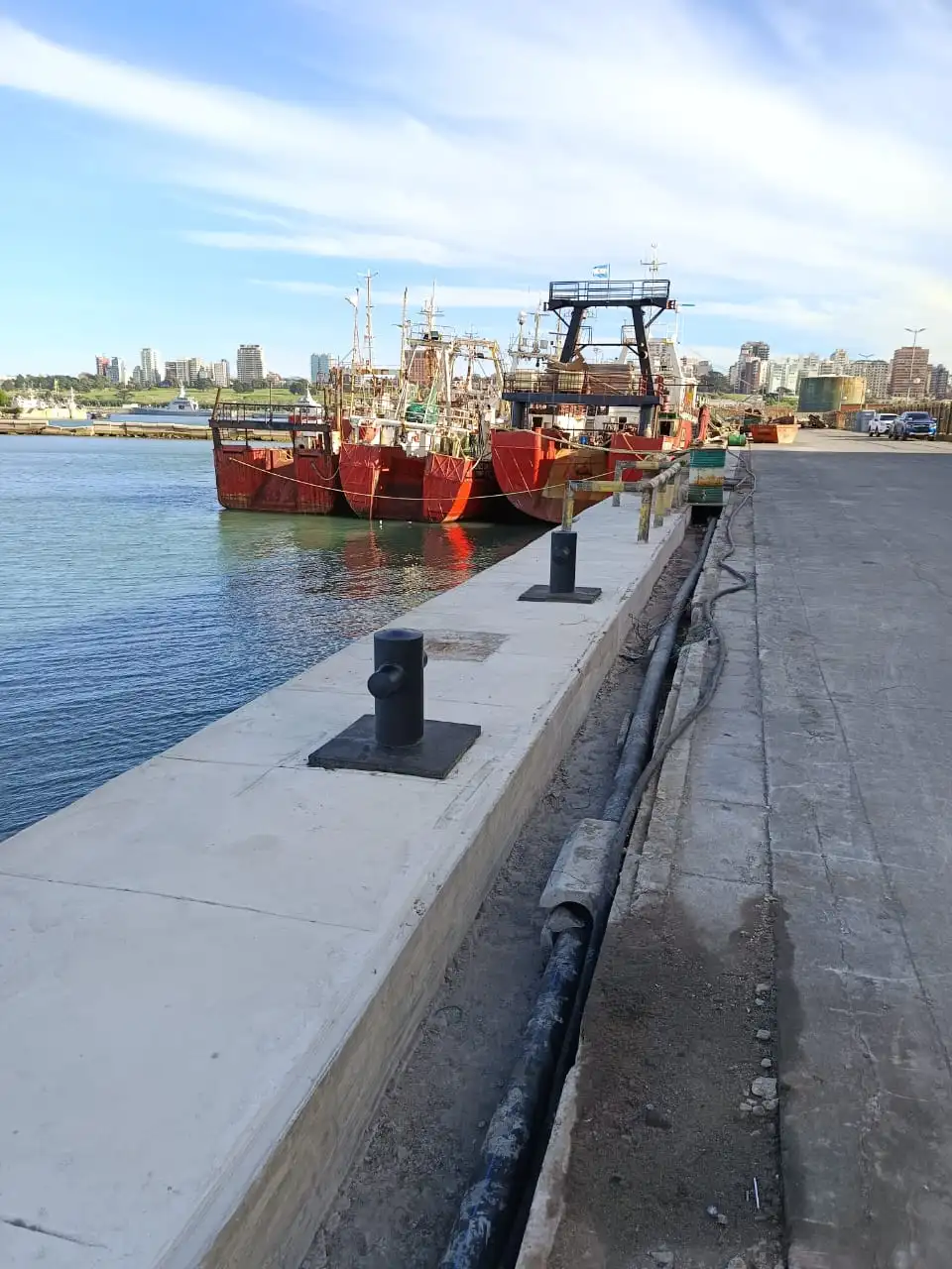 Noticias de Mar del Plata. Finalizaron las obras de mejoras en el frente de amarre de la Escollera Norte Noticias de Mar del Plata. Finalizaron las obras de mejoras en el frente de amarre de la Escollera Norte