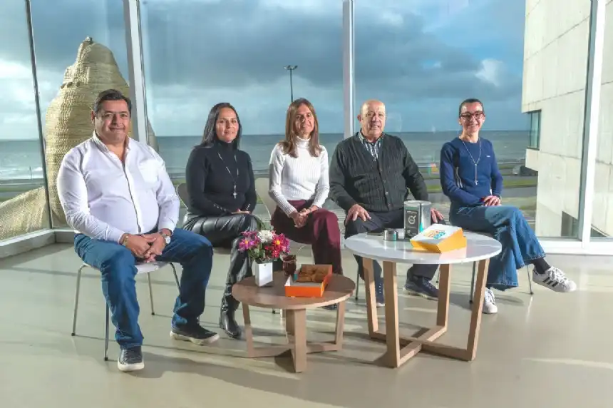 Noticias de Regionales. Fuerza Patria reunió a sus candidatos y llamó a votar contra Milei y Montenegro Noticias de Regionales. Fuerza Patria reunió a sus candidatos y llamó a votar contra Milei y Montenegro