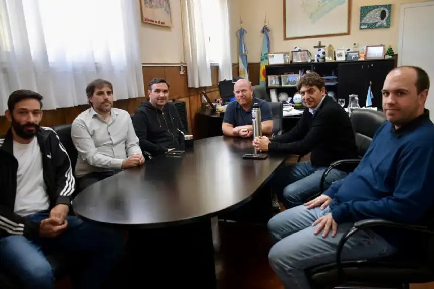 Noticias de Mar Chiquita. Funcionarios del IPAC visitaron Mar Chiquita Noticias de Mar Chiquita. Funcionarios del IPAC visitaron Mar Chiquita