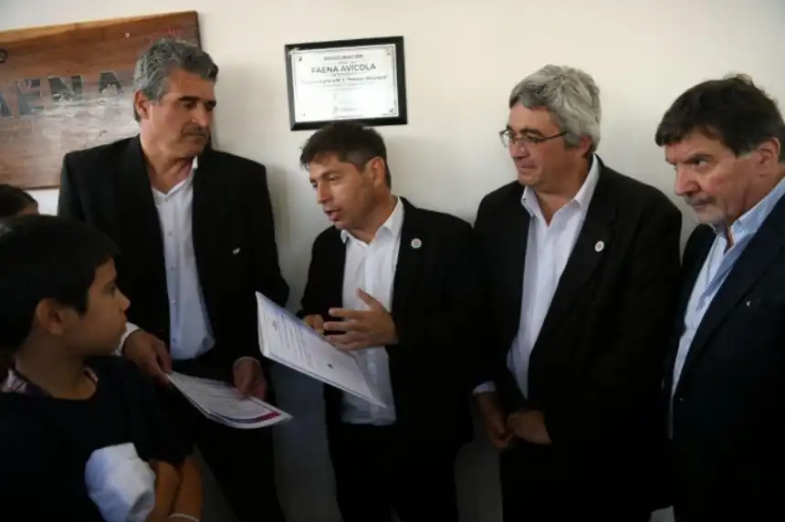 Noticias de Agro y Negocios. Kicillof inauguró una sala de faena avícola en Trenque Lauquen Noticias de Agro y Negocios. Kicillof inauguró una sala de faena avícola en Trenque Lauquen