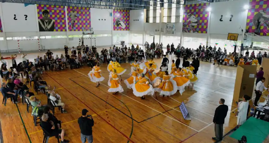 Noticias de Mar del Plata. El Punto Digital Colinas consolidó su impacto con mil certificados a los vecinos que participaron Noticias de Mar del Plata. El Punto Digital Colinas consolidó su impacto con mil certificados a los vecinos que participaron