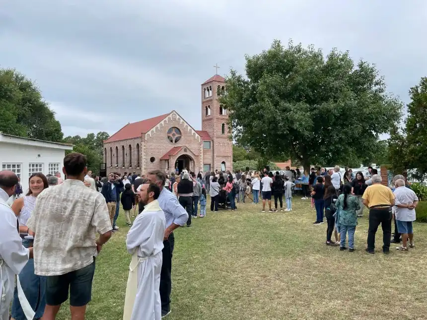 Noticias de Mar del Plata. La Gloria de la Peregrina celebró la consagración de su nueva e imponente capilla