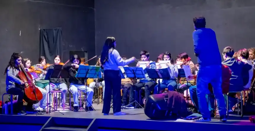 Noticias de Villa Gesell. La Orquesta Escuela Municipal ofrecerá un recital benéfico en el Teatro San Martín Noticias de Villa Gesell. La Orquesta Escuela Municipal ofrecerá un recital benéfico en el Teatro San Martín