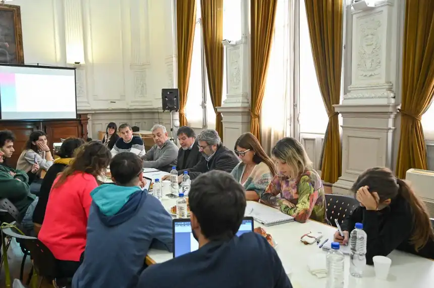 Noticias de Regionales. La Provincia acelera la implementación del nuevo Régimen Académico en las secundarias Noticias de Regionales. La Provincia acelera la implementación del nuevo Régimen Académico en las secundarias