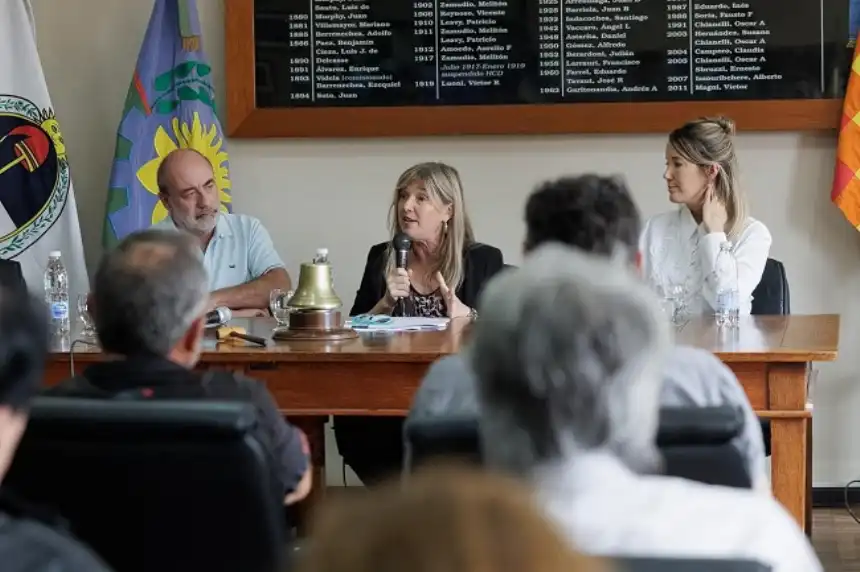 Noticias de Agro y Negocios. La Provincia impulsa créditos y programas financieros para fortalecer al sector productivo Noticias de Agro y Negocios. La Provincia impulsa créditos y programas financieros para fortalecer al sector productivo