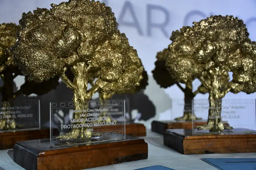 Noticias de Mar Chiquita. Se viene el 4to. Festival Regional de Cine Arbolito Noticias de Mar Chiquita. Se viene el 4to. Festival Regional de Cine Arbolito
