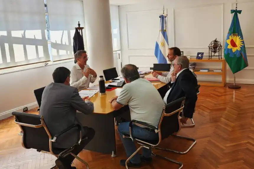 Noticias de Tandil. Lunghi se reunió con Katopodis por el Proyecto Urbanístico de Sans Souci