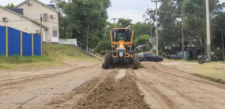 Noticias de Villa Gesell. Mantenimiento vial tras lluvias