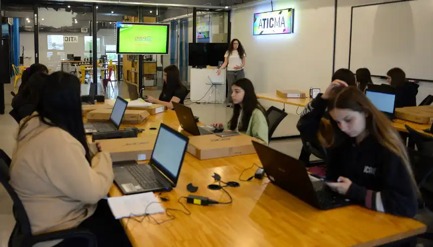 Noticias de Mar del Plata. Mar del Plata lanza su primera Semana de la Inteligencia Artificial con eje en la economía del conocimiento Noticias de Mar del Plata. Mar del Plata lanza su primera Semana de la Inteligencia Artificial con eje en la economía del conocimiento